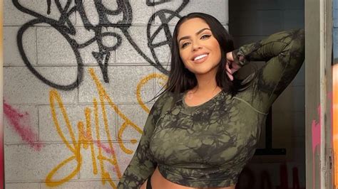therealrebeccaj|Rebecca J TV .